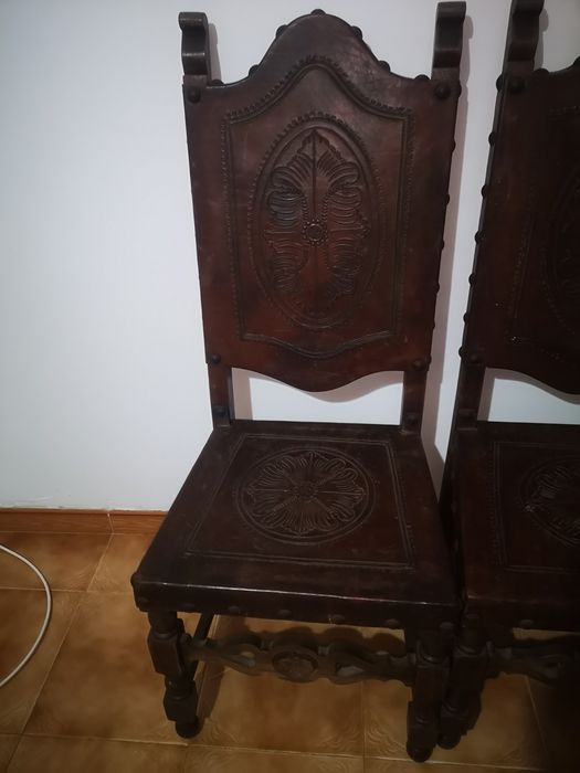 Cadeira vintage costa alta