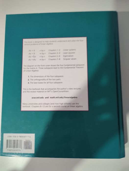 Livro Linear Algebra Gilbert Strang