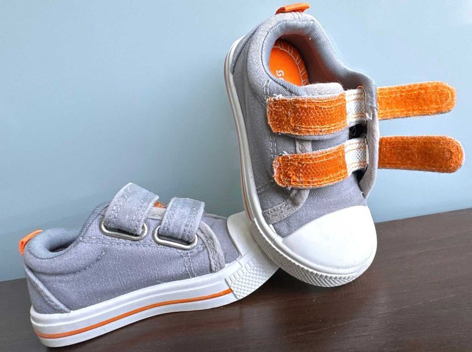 Кеди  20р. Бренд NEXT дитячі ,мокасини, кросівки