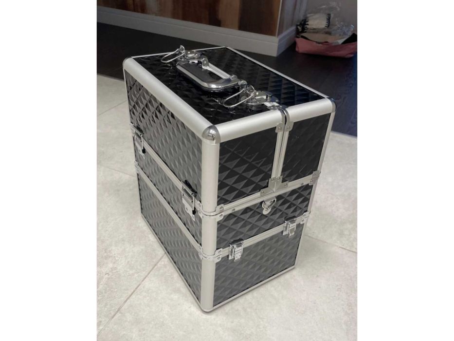 Pojemny Solidny Kuferek Kosmetyczny Na Kosmetyki Lakiery Lampę XL Czarny