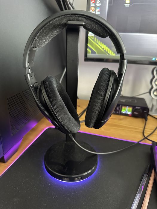 Razer Base Station v2 chroma