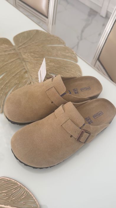 Закриті спереду шльопанці дуже популярна модель модель підBirkenstock Boston.