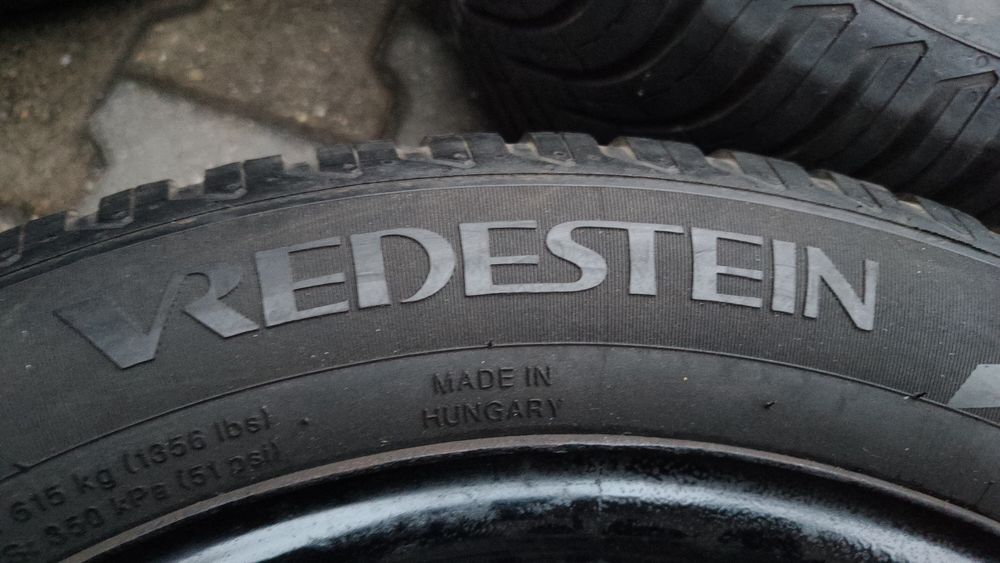 4x koła stalowe 16 Volvo C30 S40 V50 V40 Vredestein Całoroczne 205/55R16