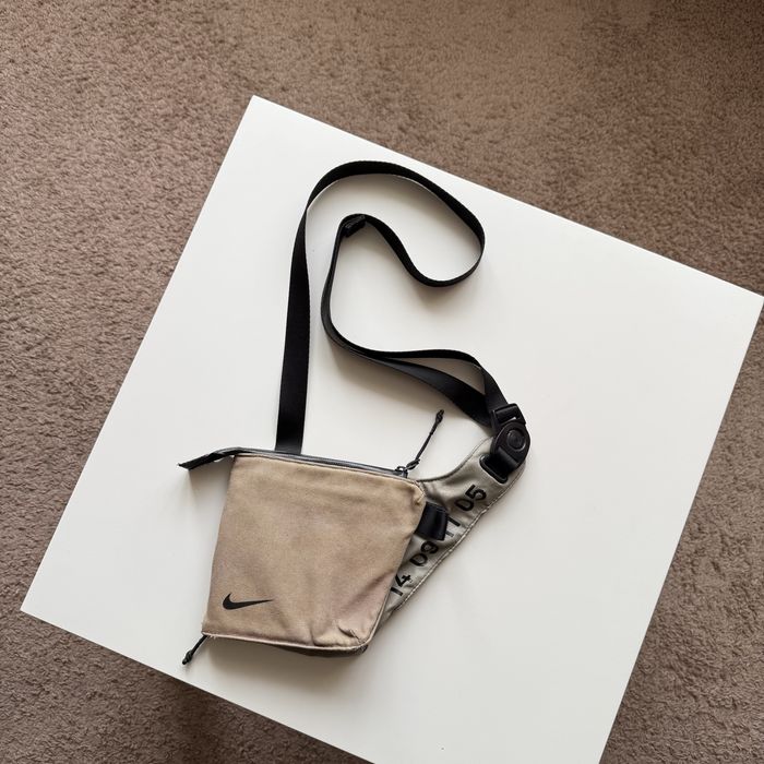 Сумка Nike NK Tech CrossBody tech fleece