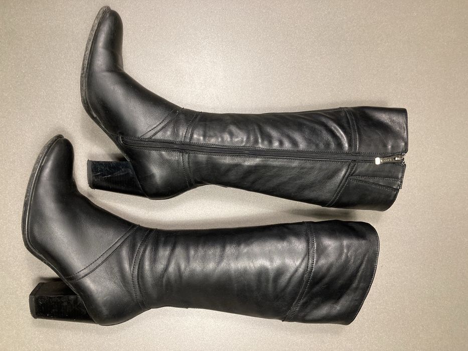 Eleganckie wysokie kozaki na obcasie Lasocki, r. 35