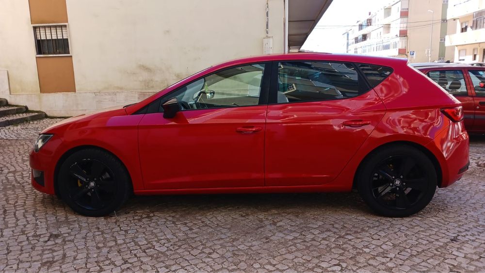 Seat leon 2.0 TDI  FR  DSG  189000km inspeçao feita recente .