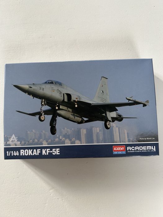 Samolot Rokaf KF-5E model do sklejenia Academy 12644