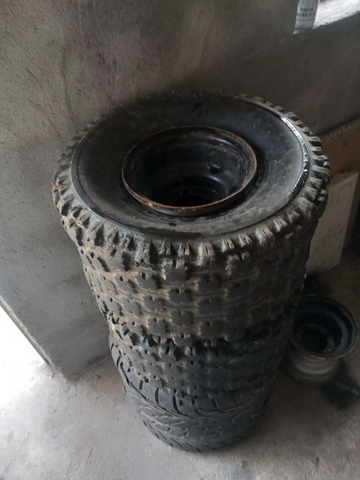 Pneus e jantes de moto 4