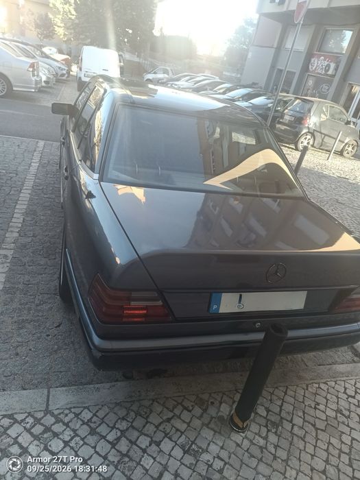 Mercedes-Benz 250D (W124) - Muito Bem Conservado / Bancos Novos