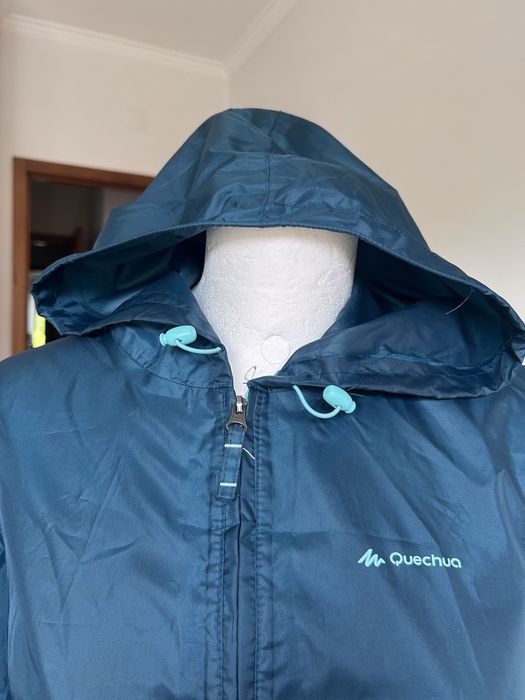 Blusão Impermeável Quechua (Decathlon) – Tamanho M/L –  Novo