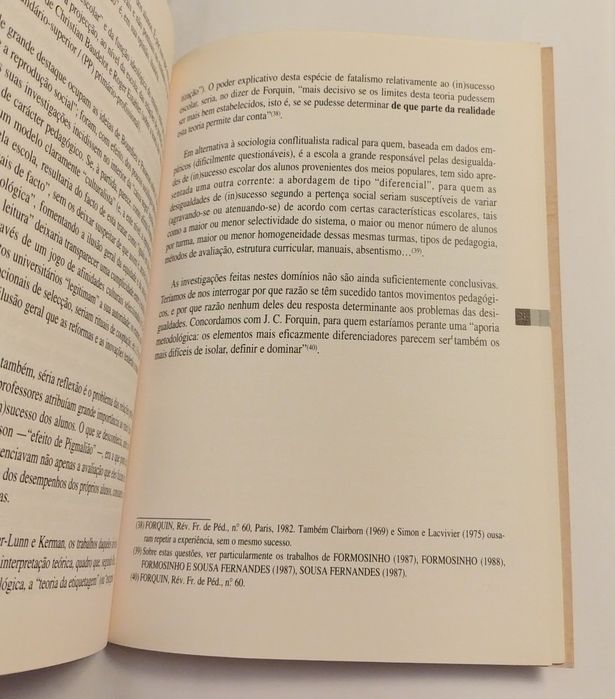 Do acesso ao (in)sucesso: A questão das (des) igualdades, de Jorge Silva Rolla