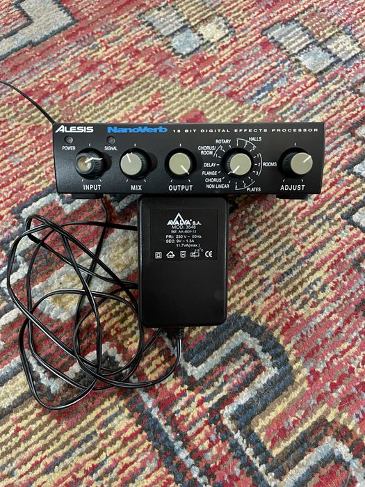 Alesis Nanoverb com PSU