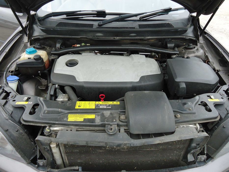 Volvo XC90 2.4 D5 163cv de 2006 só ás peças