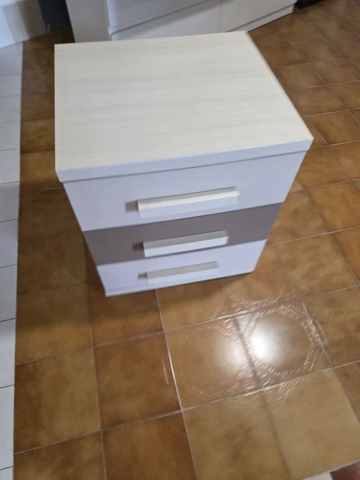 Mesa de Cabeceira Madeira Maciça