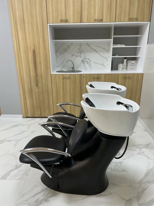 Сдам в аренду парикмахерское место на 5 фонтана. Свет есть всегда!