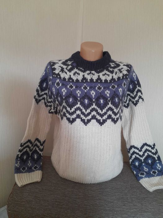 джемпер женский 46 р.-48 р