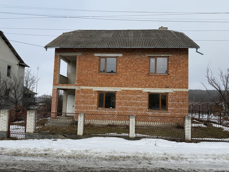 Продається будинок в м. Борщів