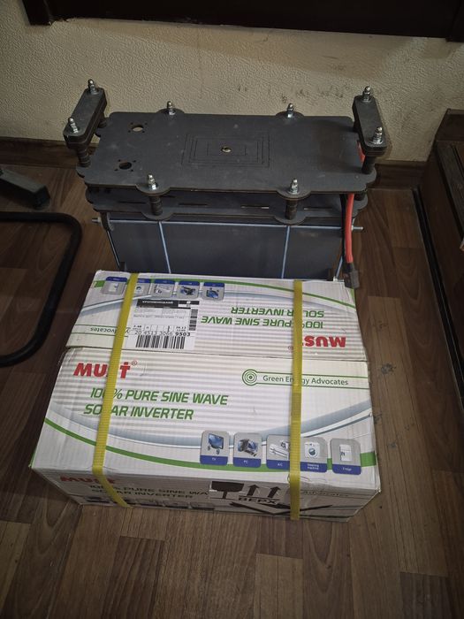 Комплект безперибійного живлення інвертор Must PV18-3224 VPM 2