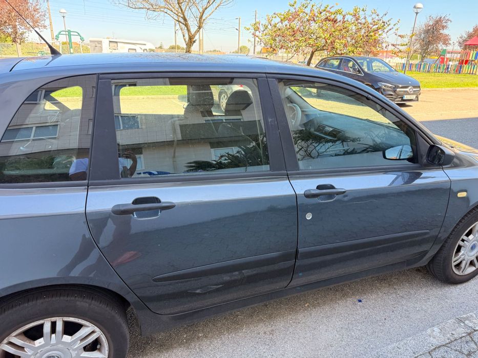 Carro Fiat stilo