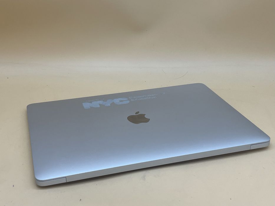Macbook air 2020 m1 стан нф фото 90 циклів