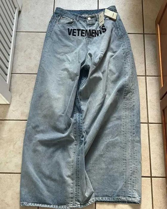 Vetements Embroidered Baggy Jeans (читайте опис)
