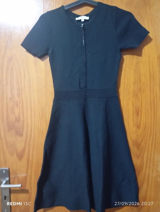 Vestido preto de classico
