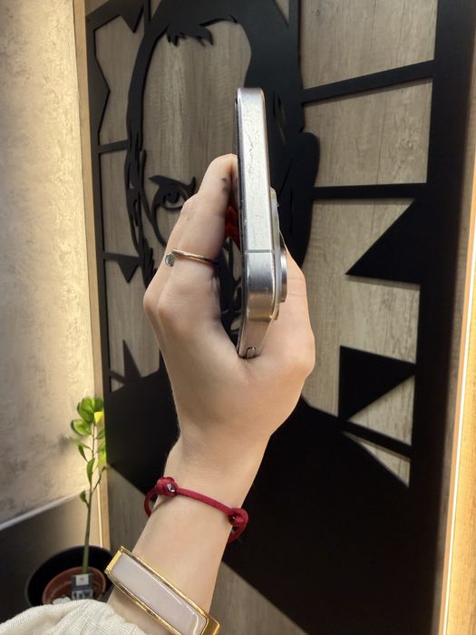 Used IPHONE 15Pro Max 256 Natural Titanium Neverlock Костюшка,5 igrand