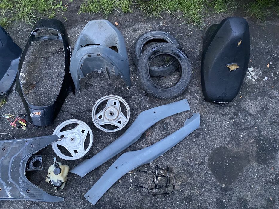 Розборка. Запчастини. Скутер. Пластик Honda. Tact. 30/31