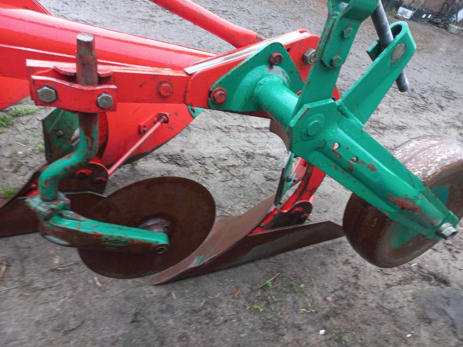 Плуг Квернеланд Kverneland