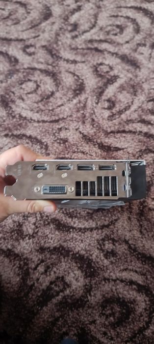 Відеокарта Saphire rx 580 4gb