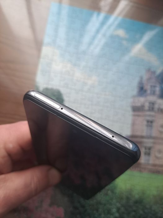 Продам Самсунг галексі А52+NFC 4/128gb