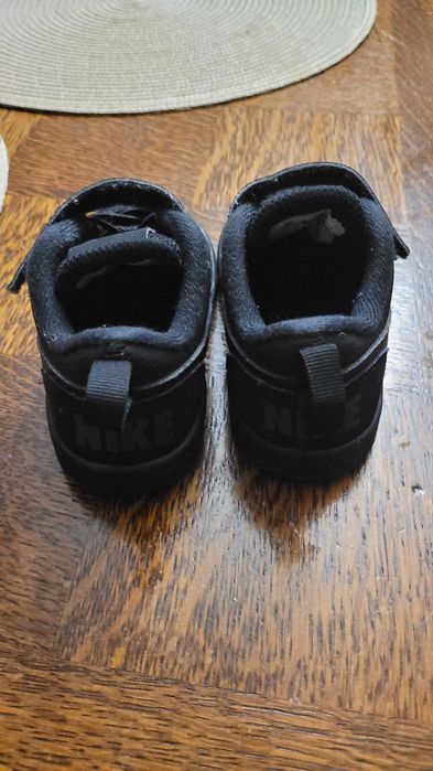 Sprzedam buty dziecięce firmy nike w rozm. 21.