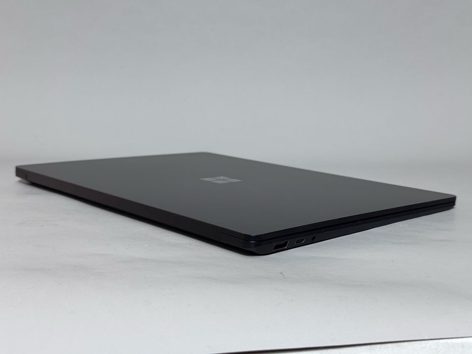 Microsoft Surface Laptop 4 / 15.6 / Ryzen 7 / Ram 16 / Ssd 512