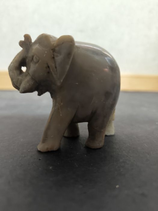 Elefante de Pedra Decorativo
Linda peça decorativa em formato de elefa