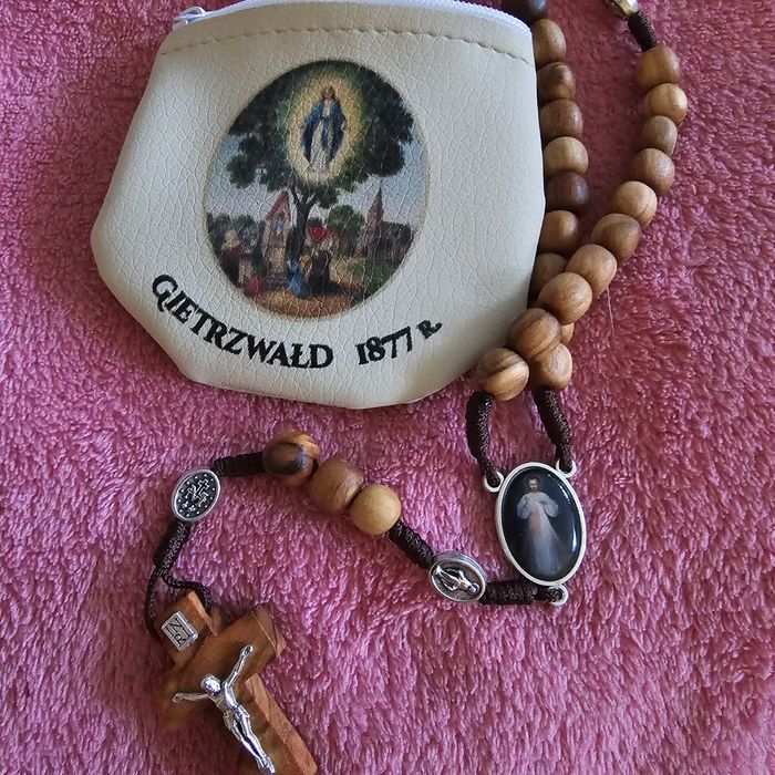 Różaniec Gietrzwałd +etui I obrazek