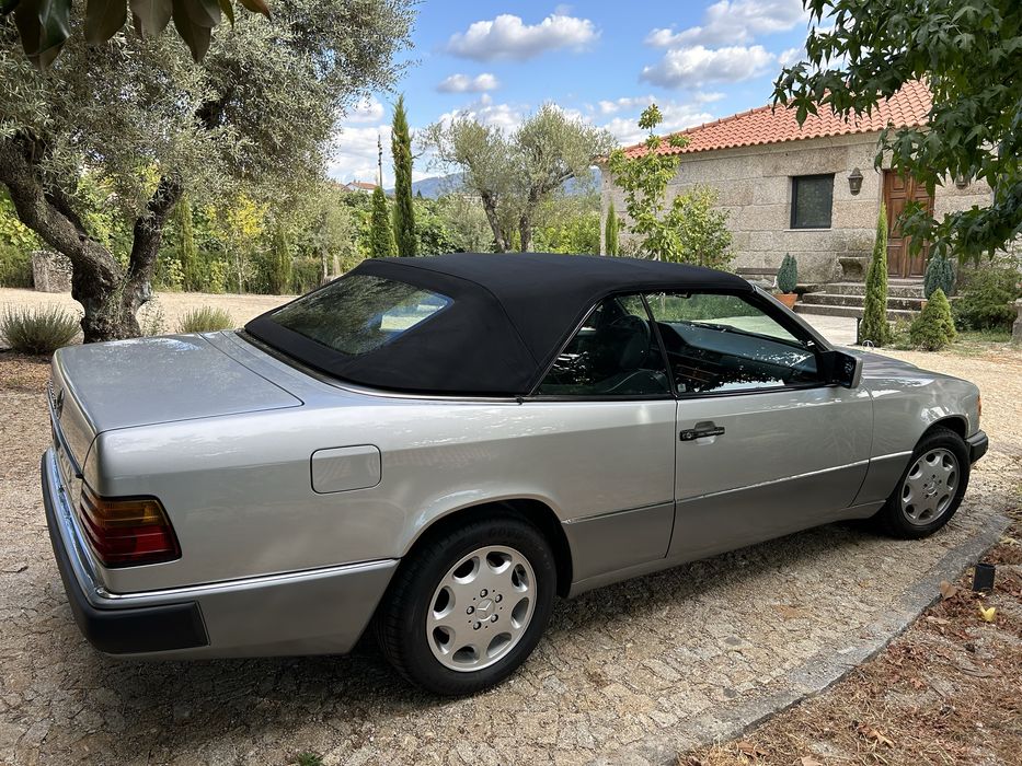 Mercedes 300 CE-24 Cabriolet — photo 2