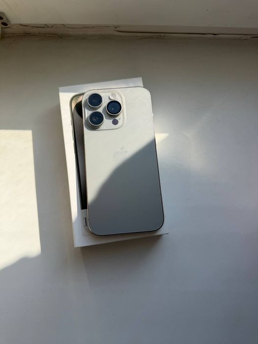 iPhone 15 Pro 128GB Natural Titanium