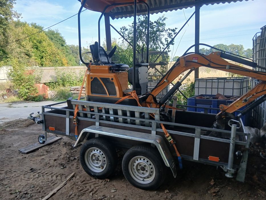 Wynajem minikoparki BK 1200 AS