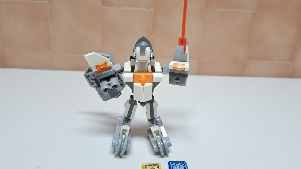 LEGO 70366 - Nexo Knights - Battle Suit Lance