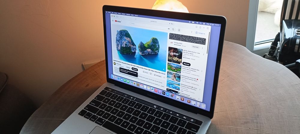 MacBook pro 13 M1 16gb ram  2022