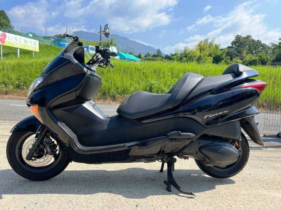 Скутер Honda Forza 250 MF08 без пробігу по Україні в Артмото Кременчук