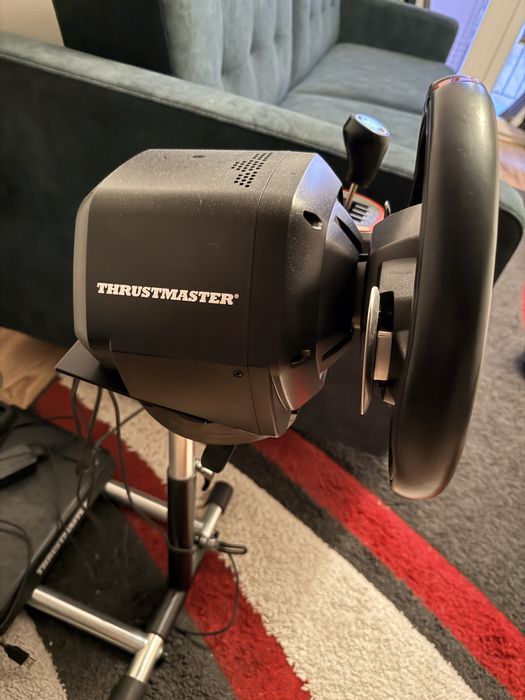 Kierownica thrustmaster t300