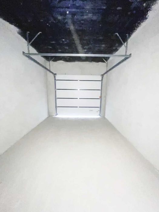 Кутовий, крайній цегляний,будинок,таунхаус.Площа 135м² 2,5ст газ гараж
