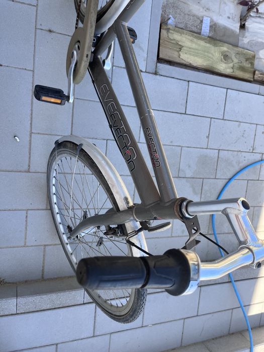 Stylowy rower miejski Everton CityLimit (damka) stan dobry bagażnik, koszyk, nóżka, przerzutki wewnętrzne