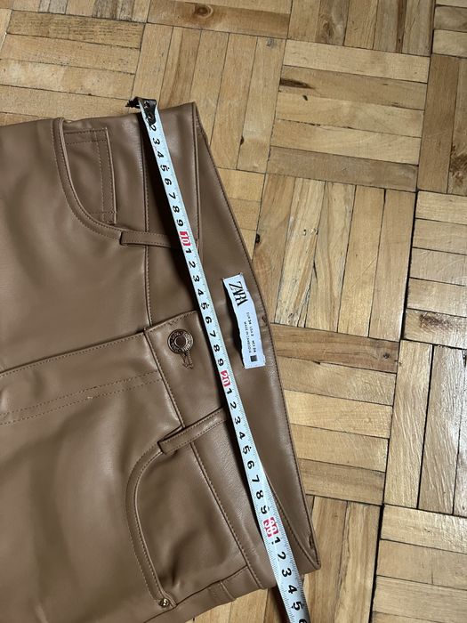 Spodnie skóra (eko) karmelowe Zara 34