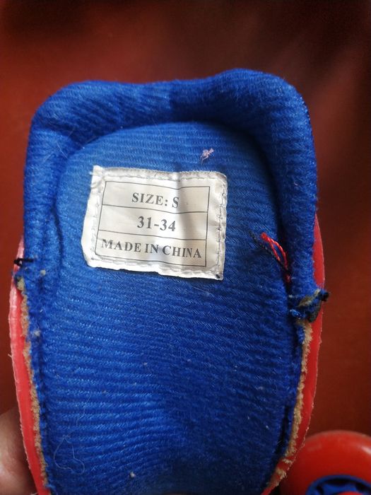 Коньки роликовьіе, р. 31-34