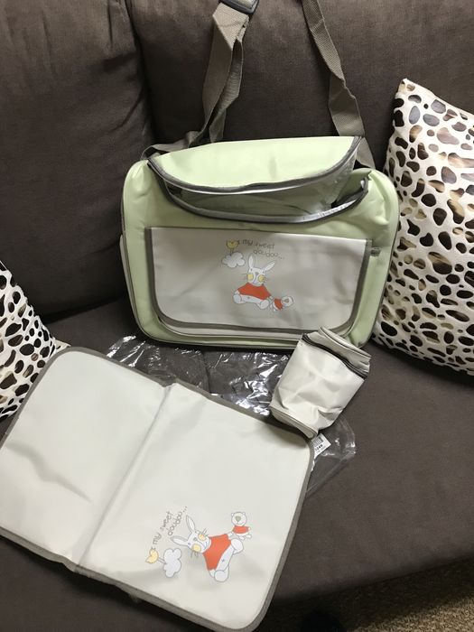 Vendo mala de maternidade nova