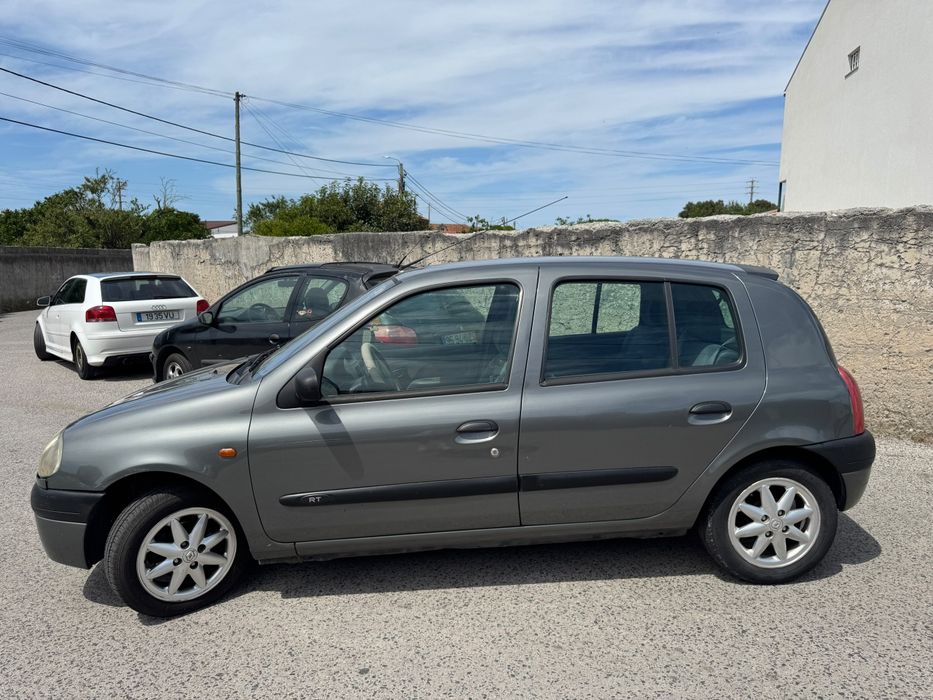Vendo carro Renault Clio