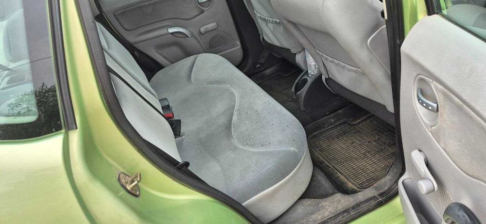 Автомобіль Citroen C3 2003