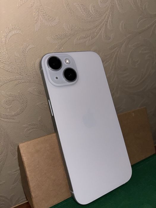 iPhone 15.